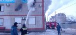 Пожарные эвакуировали более 20 человек из горящей в Благовещенске многоэтажки