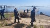 Сотрудники Благовещенской ТЭЦ убрали с берега Зеи около 5 тонн мусора