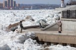 Вскрытие льда на реке Амур в районе Благовещенска и Хэйхэ ожидается 23 апреля