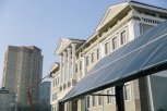 Архитектурную подсветку благовещенского здания подключили к солнечным батареям