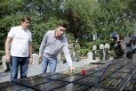 Родные сгоревшего в танке советского солдата побывали на братской могиле в Хэйхэ
