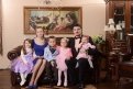 «Открытие Китая». Евгений Колесов с женой и детьми.