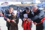 Губернатор Приамурья вручил новоселам ключи от квартир в микрорайоне Таежный