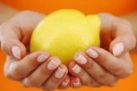 «Мудрые советы» от читателей АП: маска из лимона и глюкоза для цветов