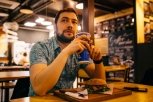 Благовещенск подсел на фастфуд: кафе быстрого питания бьют рекорды популярности