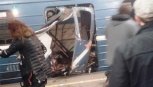 При взрывах в питерском метро погибли 10 человек