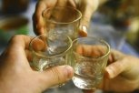 В Белогорске изъяли 20 тысяч бутылок с паленым алкоголем