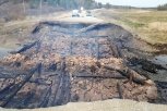 Пожар на деревянном мосту остановил движение по автотрассе в Амурской области