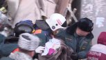 «Наш Ваня жив»: в Магнитогорске спасатели нашли под завалами 11-месячного мальчика