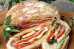 Рецепты для пикника:бутерброд из лаваша, брускетта с помидорами, хлебный салат «Панцанелла»