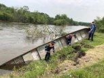 Спасатели подняли лодку со дна разлившейся селемджинской реки 