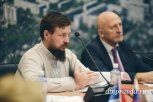 «Хочу взять кредит у Шувалова»: амурский старовер отправился в Москву и работает грузчиком
