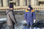 Инспекторы ГИМС напомнили рыбакам об опасности тающего льда