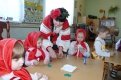 Педагоги воспитывают детей на русском фольклоре.