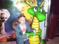 Лена Ноженкина из Соловьевска Тындинского района повстречала этого динозавра в Харбине прошлой зимой