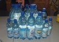 Знакомые бутылки «Амурской» и «Гонжинской» воды должны снова появиться в магазинах.